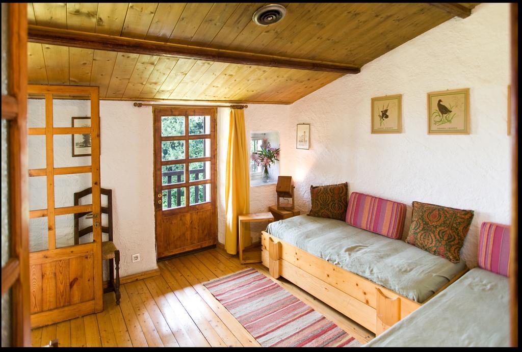 Agriturismo Famiglia Al Castello Di Bagnolo Bagnolo Piemonte Rom bilde