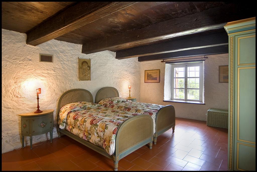 Agriturismo Famiglia Al Castello Di Bagnolo Bagnolo Piemonte Rom bilde