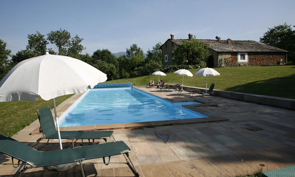 Agriturismo Famiglia Al Castello Di Bagnolo Bagnolo Piemonte Eksteriør bilde